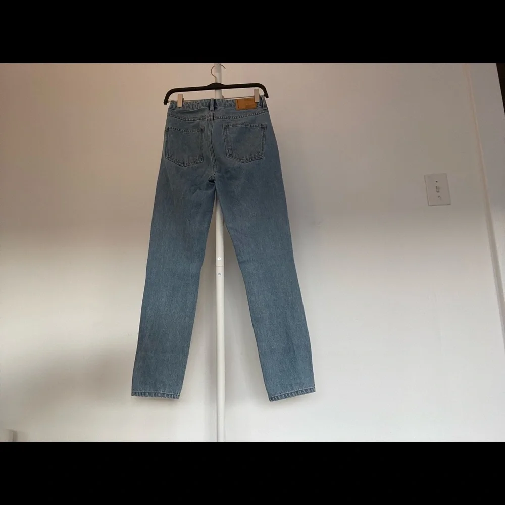 The Stevie High Waisted Non-Stretch Jean in Light Indigo - Picture 3 of 6